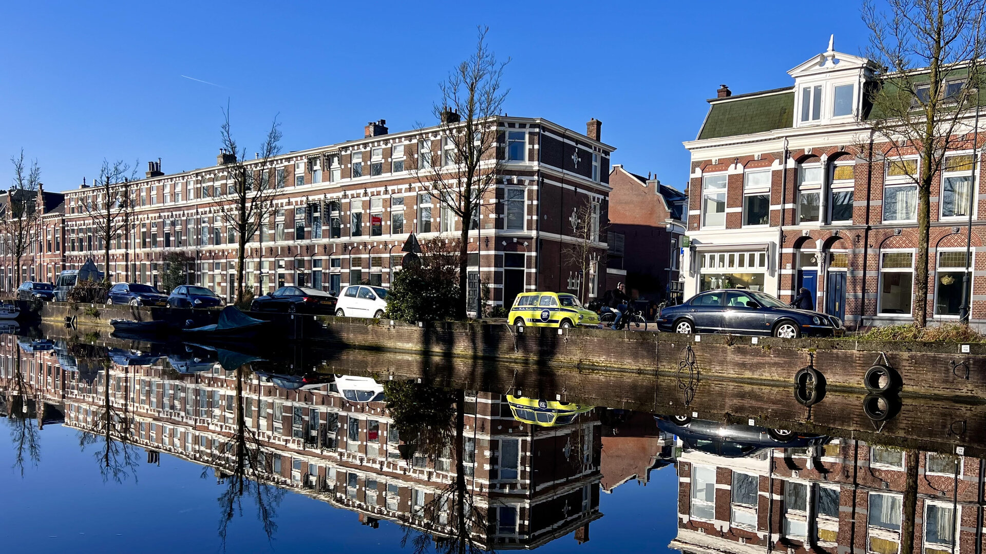 Leidsevaart 64rd, Dubbel bovenhuis met dakterras (west) aan de rand van Haarlem mcentrum HAARLEM